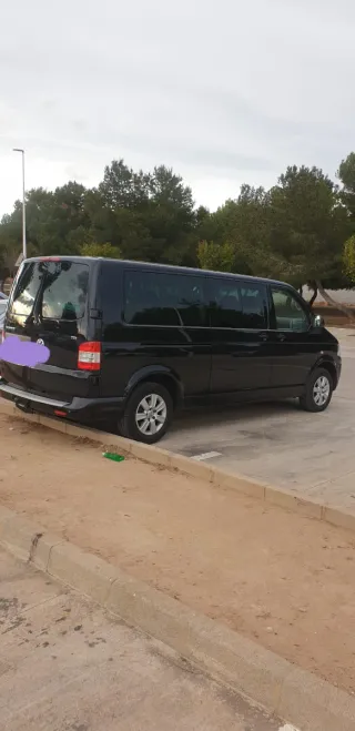 Volkswagen Caravelle 2011