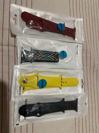 SE VENDE Apple Watch Series 9 45mm + 4 Correas