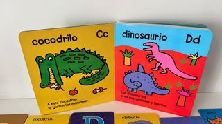 Puzzle Abecedario Animales Español con libro.