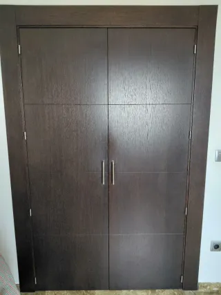 Puertas madera maciza wengue