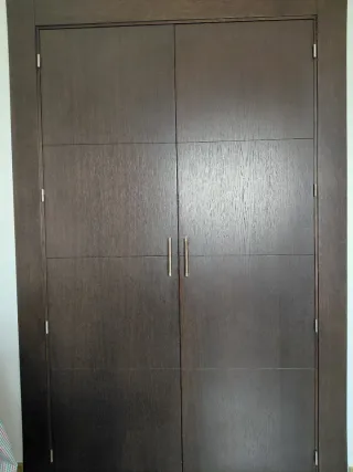 Puertas madera maciza wengue