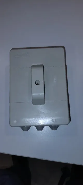 Caja de fusibles gris cofred de farola o luminaria