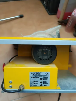 Sierra de madera Alfamec WOOD 200