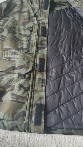 Parka acolchada caballero Zara.