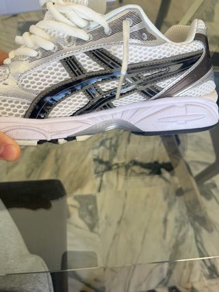 Asics Gel-Kayano Plata/Blanco Talla 43