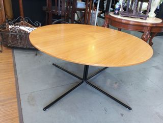 Mesa de centro redonda estilo industrial escandina