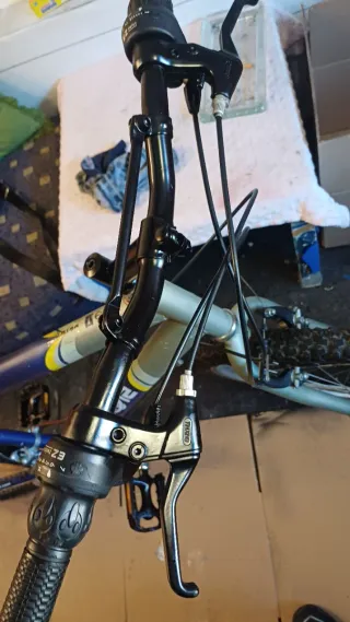 Bicicleta Hador 26 Azul y Gris