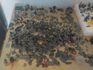 Lote Figuras Warhammer y Más