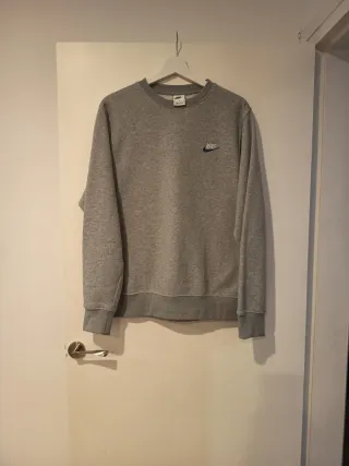 Sudadera Nike Gris