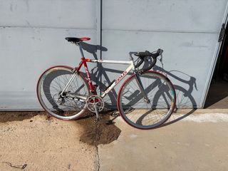 Bicicleta de carretera Zeus