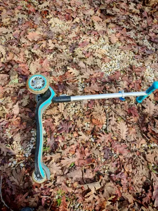 Patinete Globber 3 ruedas azul