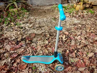 Patinete Globber 3 ruedas azul