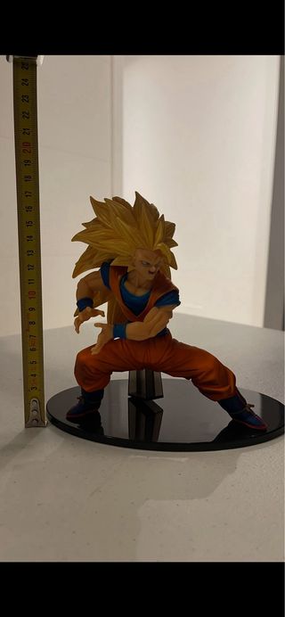 Goku Super Saiyan 3 Figura