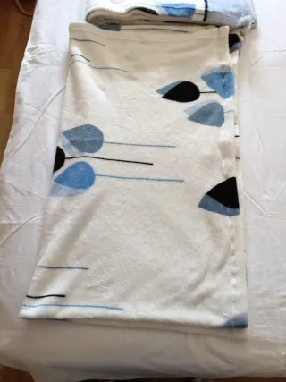 Sábana polar cuna diseño floral