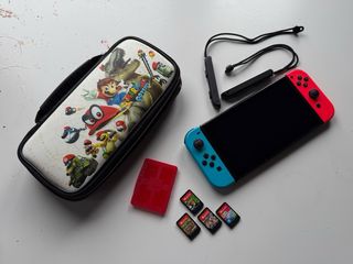 Nintendo Switch con accesorios y juegos