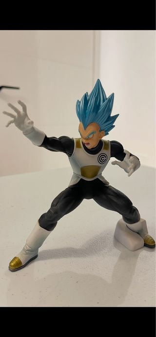 Figura Vegeta Super Saiyan Blue