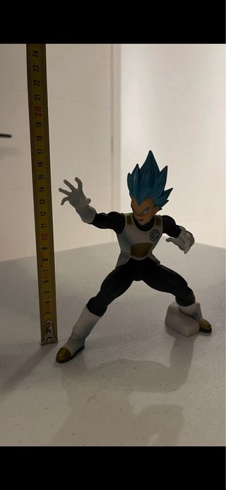 Figura Vegeta Super Saiyan Blue