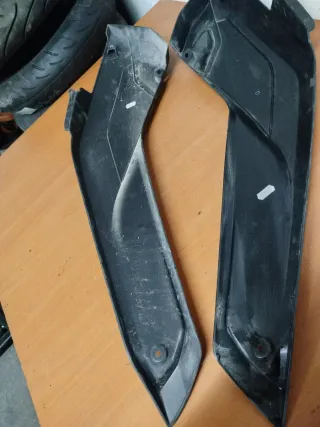 Carenado Lateral Yamaha Xmax 125 (2015)