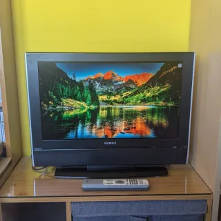 TV Humax 23"