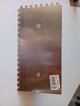 Paleta Bellota dentada modelo 587308BIM