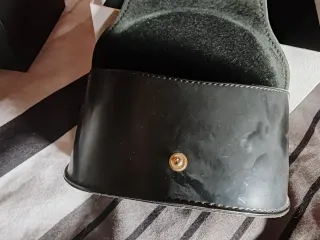 Custodia originale Chanel per occhiali da sole o d