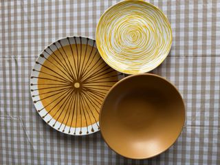 Vajilla 18 piezas porcelana y gres