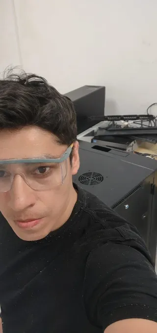 Seguridad Electronica y Conectividad.