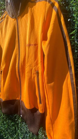 Chaqueta Adidas Naranja y Marrón
