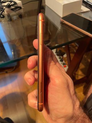 iPhone XR 64GB Coral