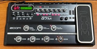 ZOOM G7.1ut pedaliera multieffetti chitarra