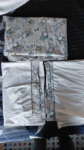 Cuna de madera para bebé