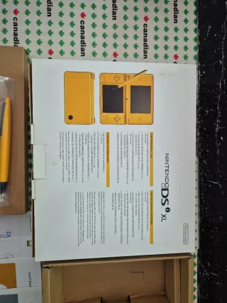 Nintendo DS XL Amarilla Completa