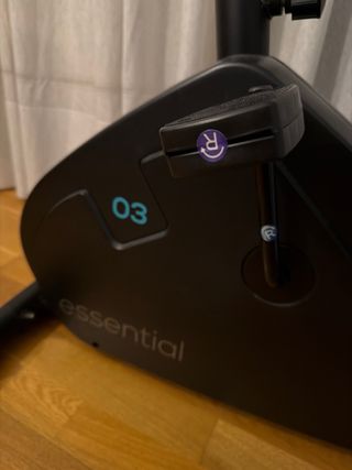 Bicicleta estática Essential 03
