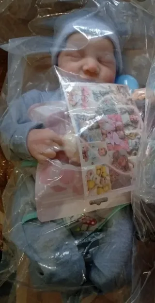 Muñeco bebé realista