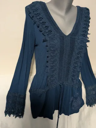 Blusa Desigual manga larga con encaje