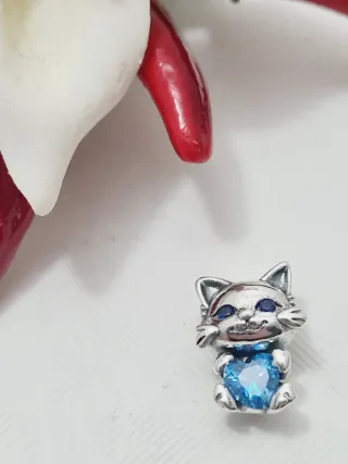 Charm gatto con cuore argento S925