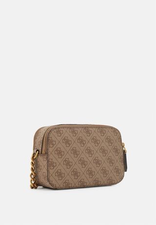 Bolso bandolera GUESS marrón y dorado