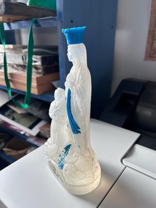Souvenir de Lourdes Virgen María