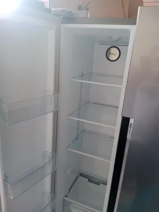 Frigorífico Beko Americano GN1603140XBN