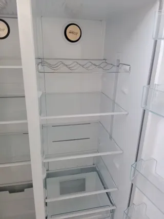 Frigorífico Beko Americano GN1603140XBN