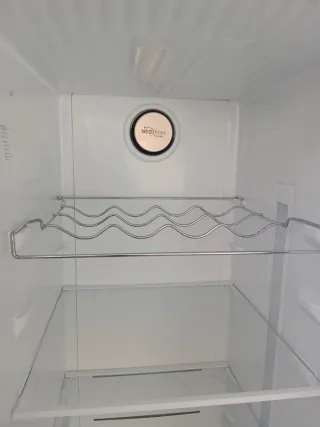 Frigorífico Beko Americano GN1603140XBN