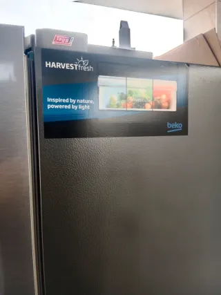 Frigorífico Beko Americano GN1603140XBN