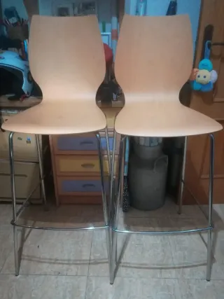 Sillas de barra cocina madera y metal. Nuevas