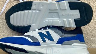 Zapatillas New Balance 997H Azul Talla 44.5