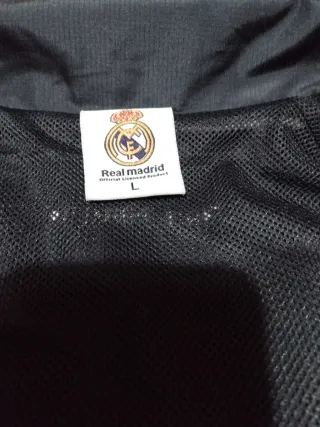 Cortavientos Real Madrid Negro y Blanco 10 €