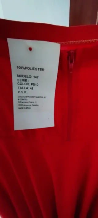 Falda de ensayo adulto roja