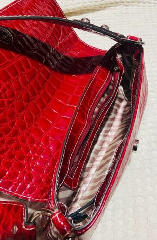 Bolso Guess Rojo Cocodrilo