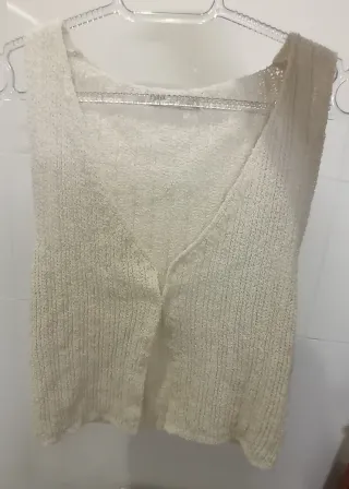 Chaleco veraniego ligero blanco. Talla S/M.
