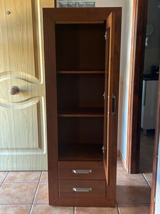 Mueble de salón con cajones