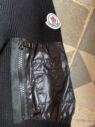 Cardigan Moncler Negro con Capucha